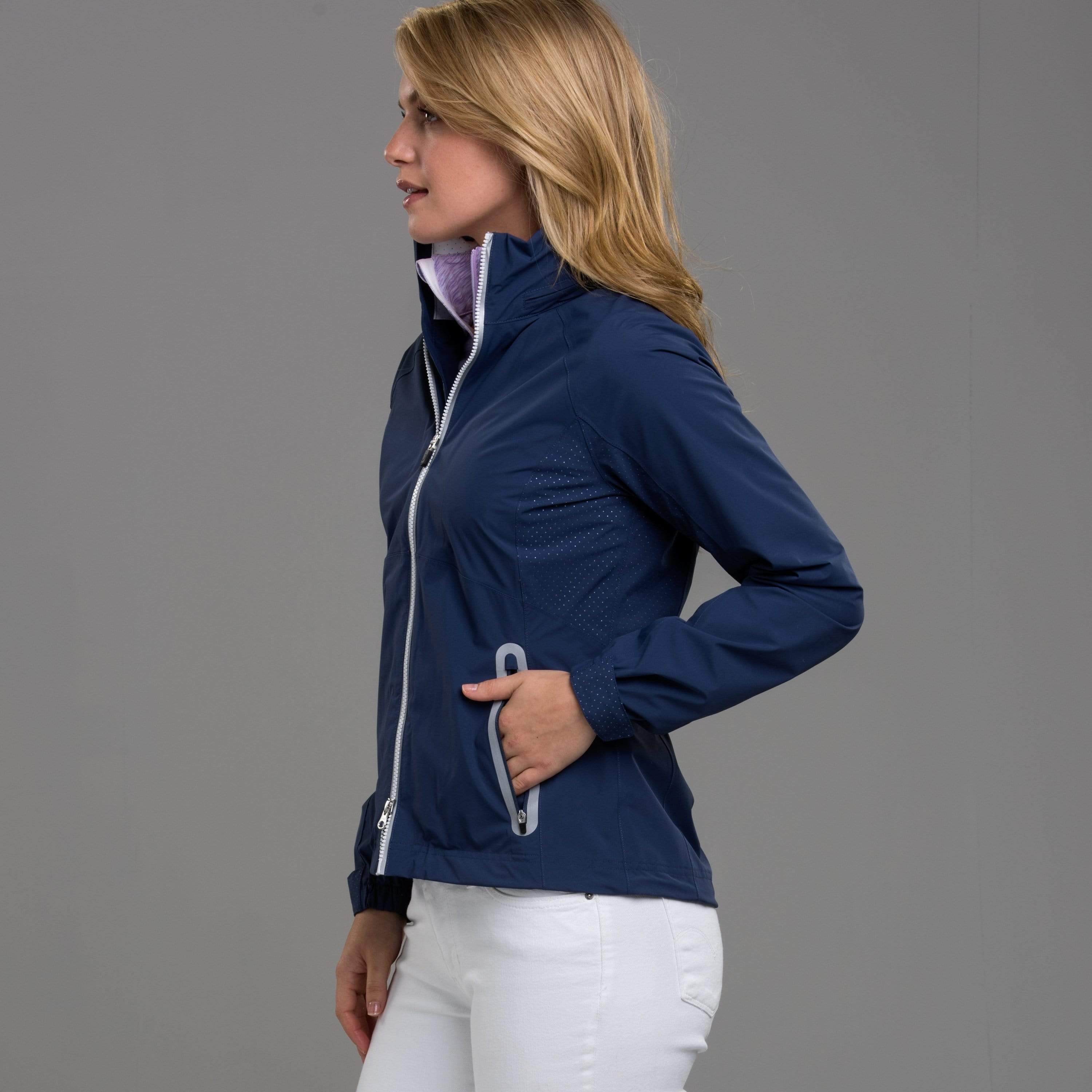 Zero restriction packable clearance jacket